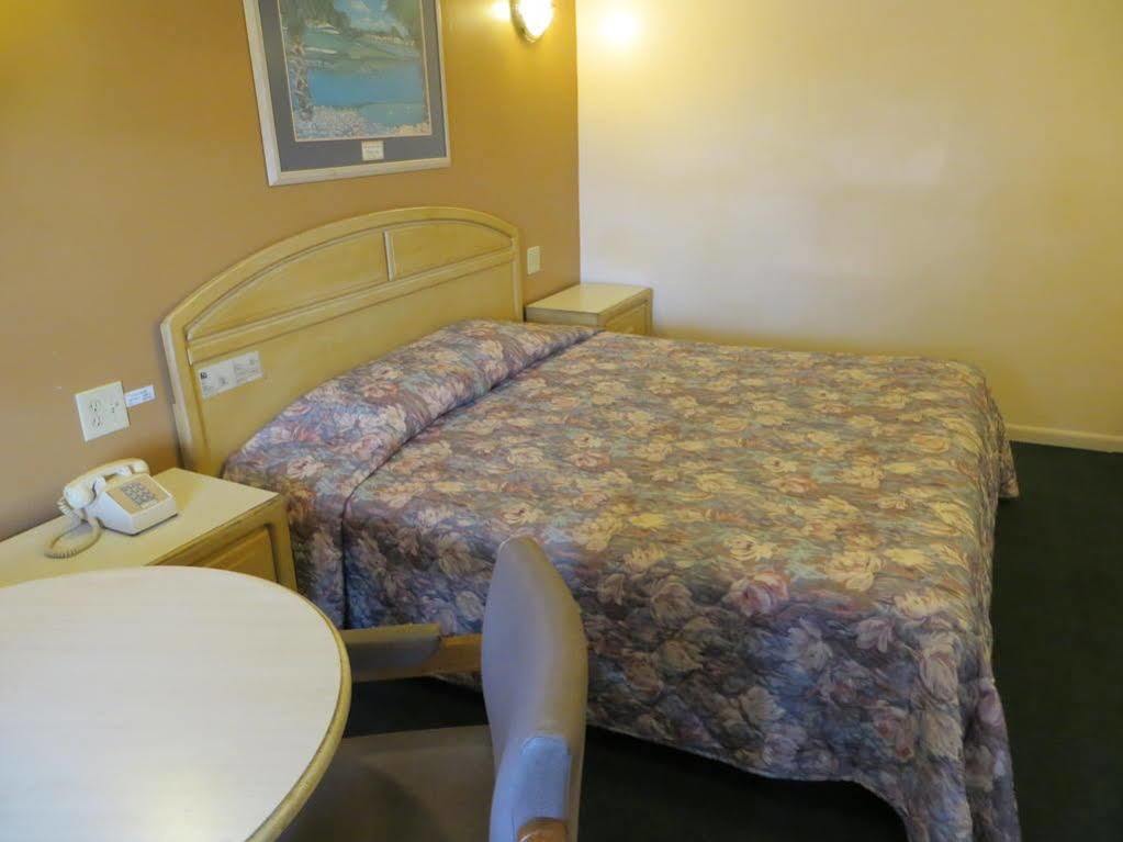 Budget Inn セブリング エクステリア 写真
